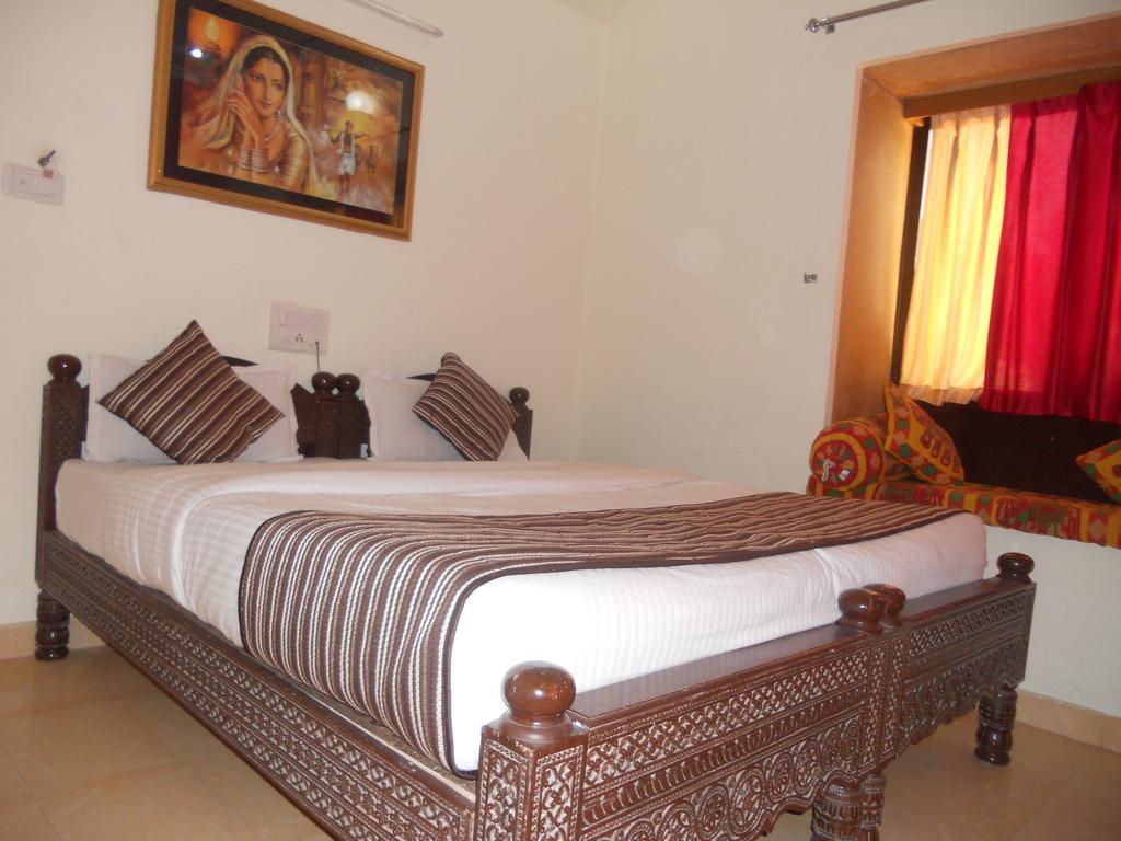 Hotel Imperial Jaisalmer Dış mekan fotoğraf